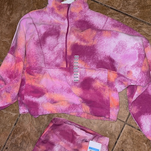Pink multiple colored Nike pullover sweater with stretch leggings to match - Picture 3 of 7